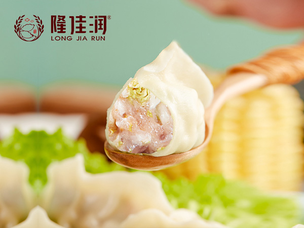 白菜肉丁水餃